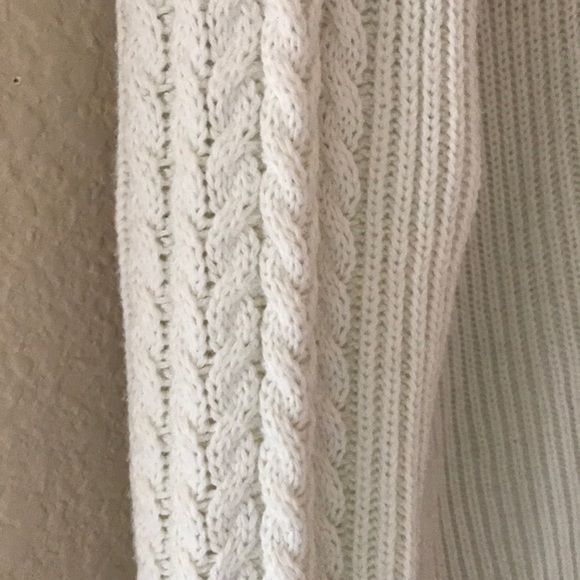 Sweater - Picture 4 of 6